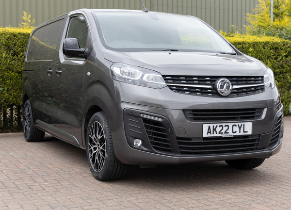 VAUXHALL VIVARO 2022 F2700 SPORTIVE S/S TD GREY